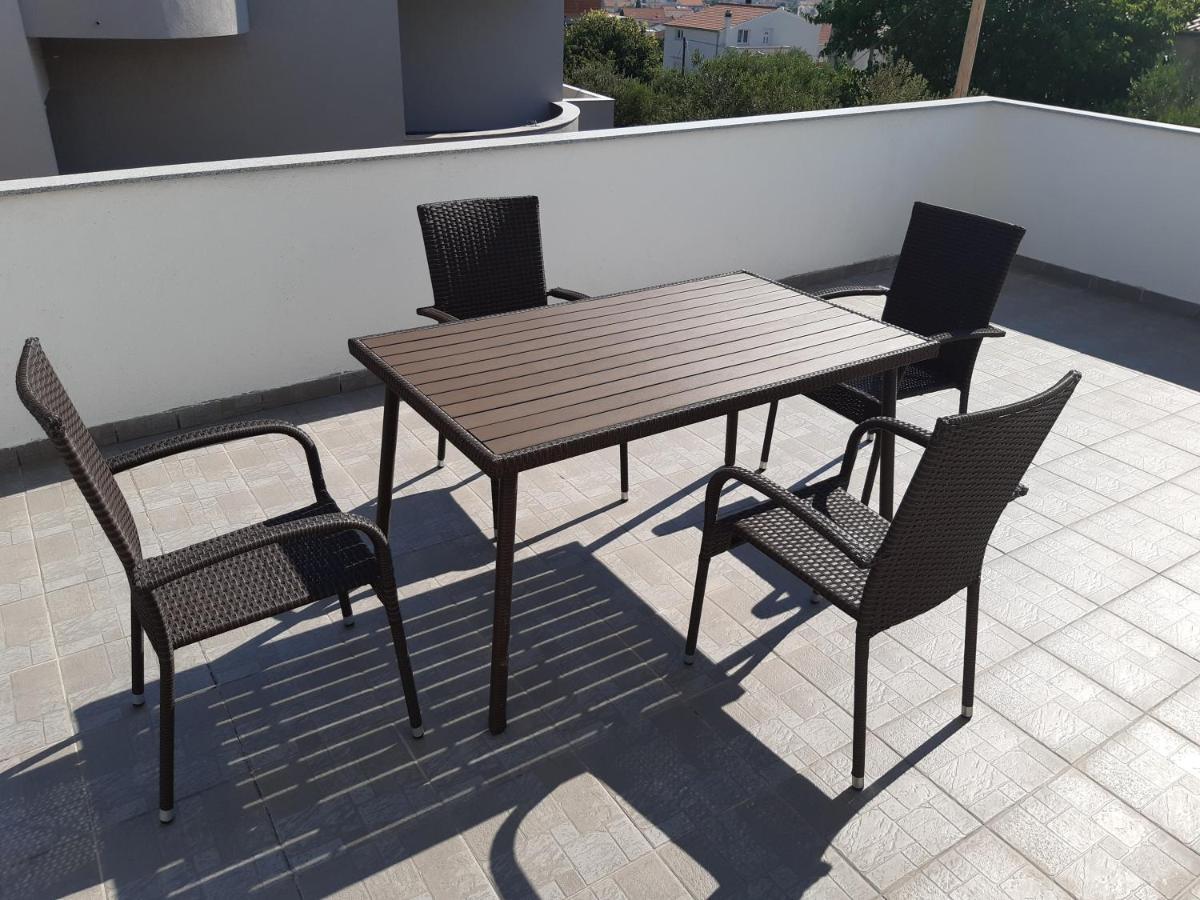 Apartmani Frano Vodice Exterior photo