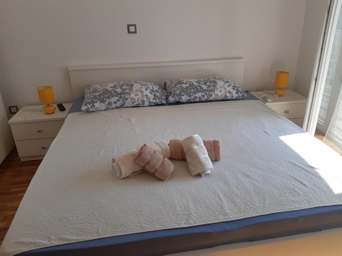 Apartmani Frano Vodice Exterior photo